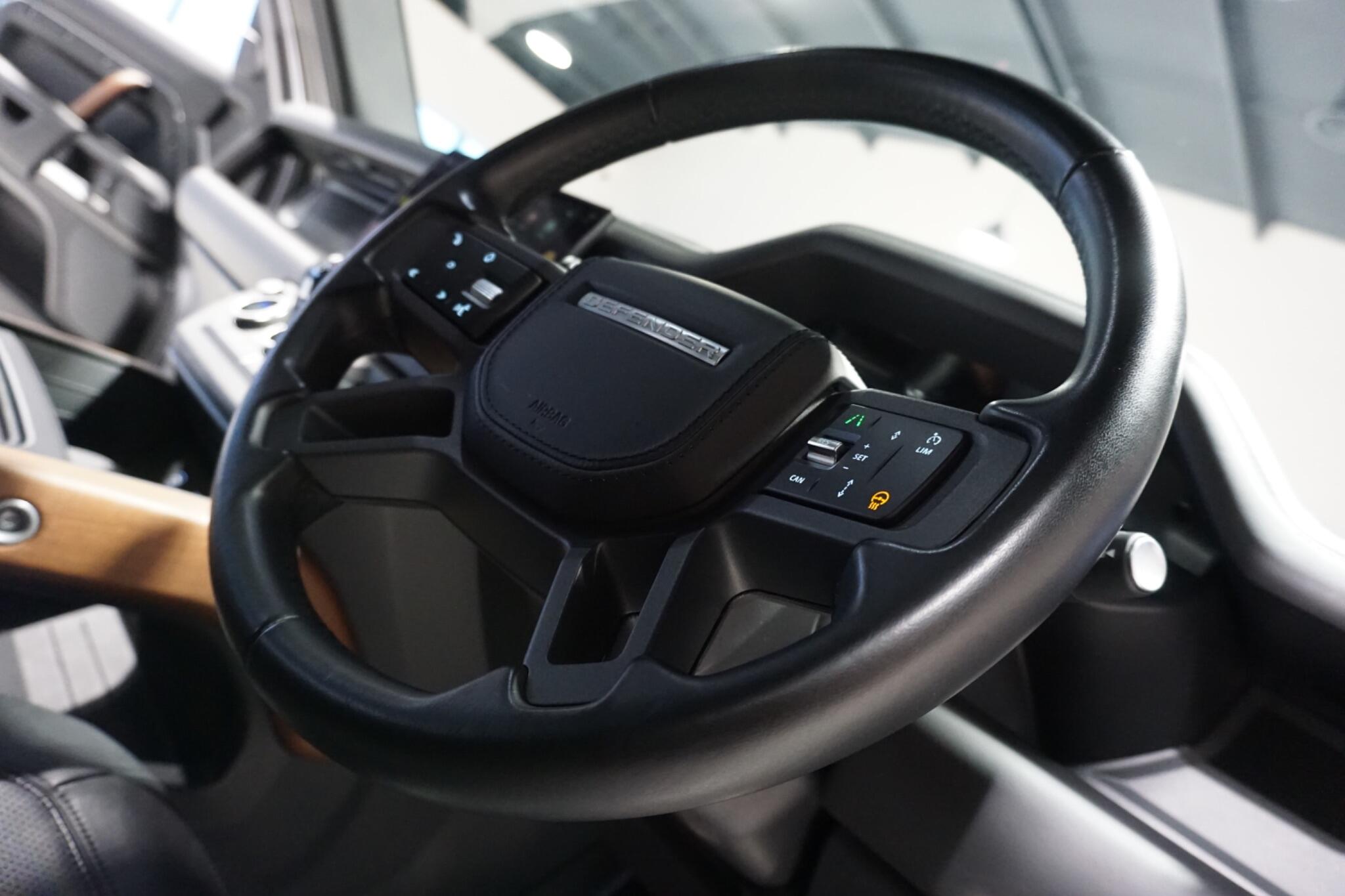 Land Rover Defender 110 3.0 D300 MHEV X SUV 5dr Diesel Auto 4WD Euro 6 (s/s) (300 ps)